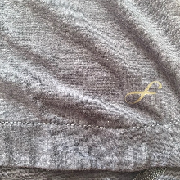 Blue Gray Sleeveless Relaxed Muscle Tee - Picture 4 of 5